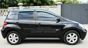 Toyota IST 2005 Black