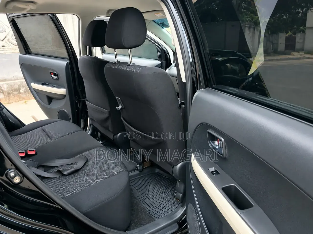 Toyota IST 2005 Black