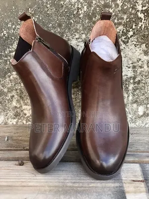 MZIGO MPYA: Buti Za Ngozi Za Clarks Kwa Wanaume!