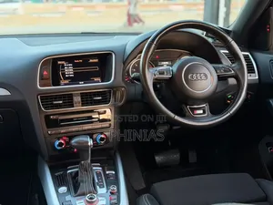 Audi Q5 2015 Black