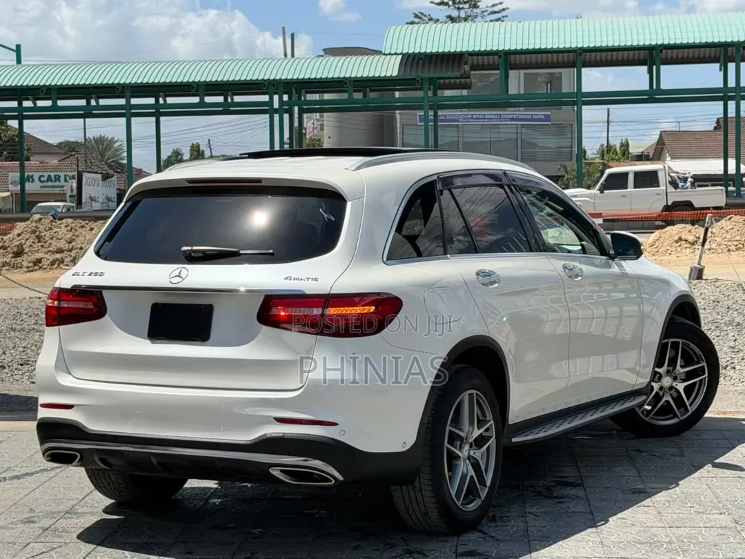 Mercedes-Benz GLC-Class 2016 White