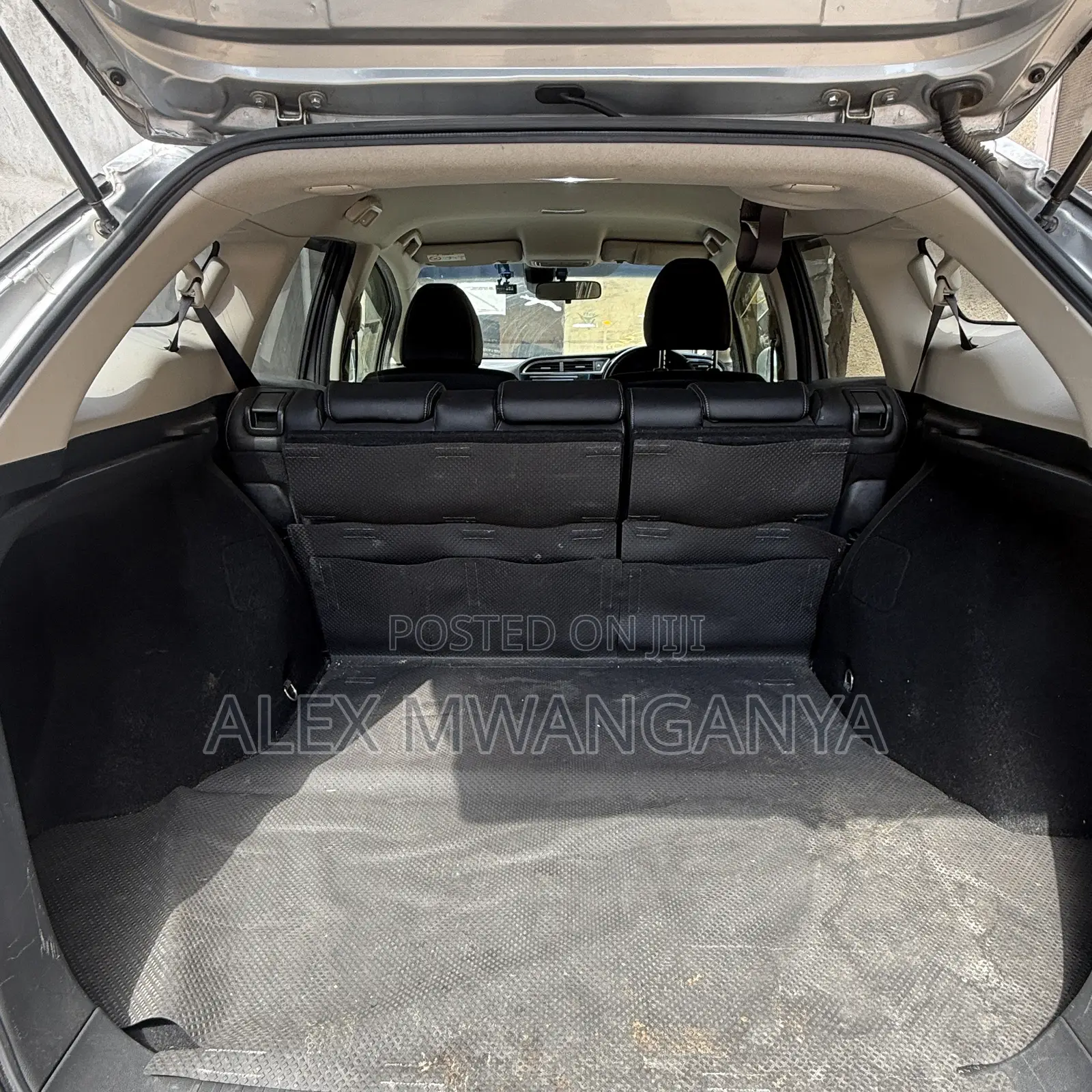Honda Shuttle 1.5 Hybrid 4WD 2018 Silver