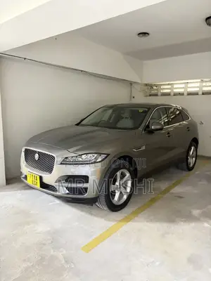 Jaguar F-Pace 20d Prestige AWD 2019 Gray