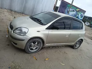 Toyota Vitz 2003 Gold
