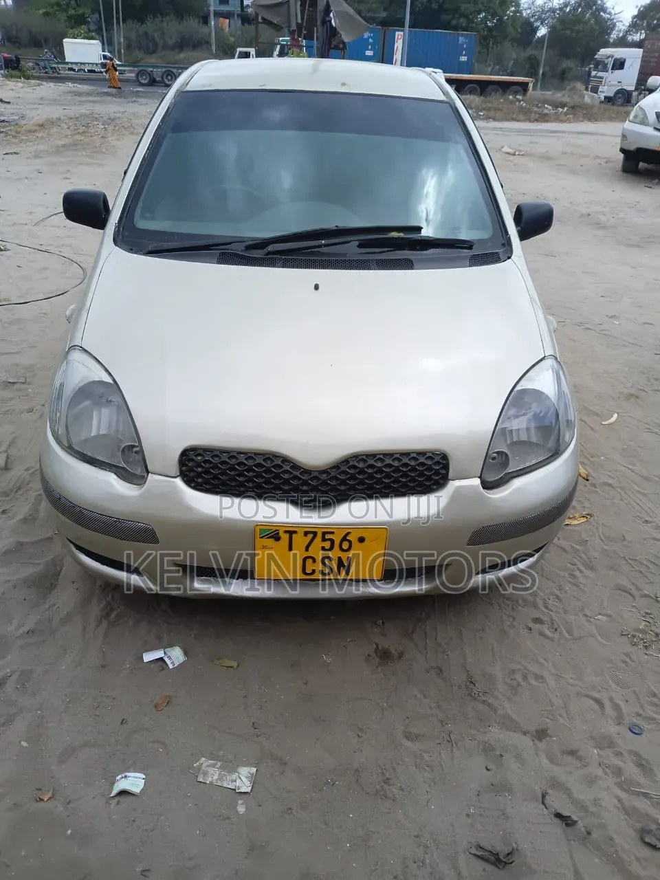 Toyota Vitz 2003 Gold