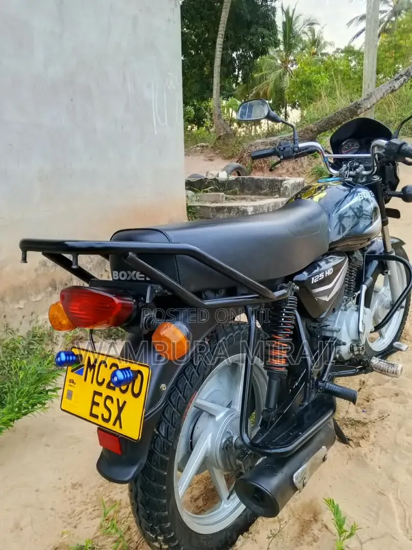 Bajaj Boxer 125 2025 Black