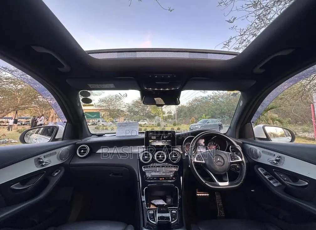 Mercedes-Benz GLC-Class 2016 Off white