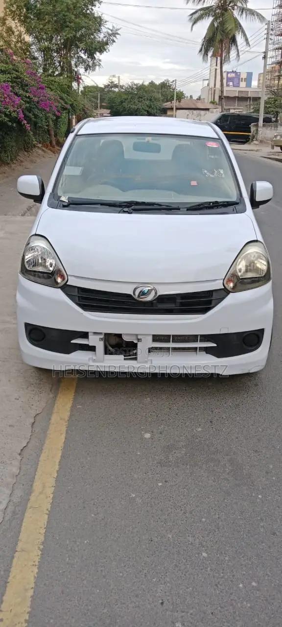 Daihatsu Mira 2016 Off white