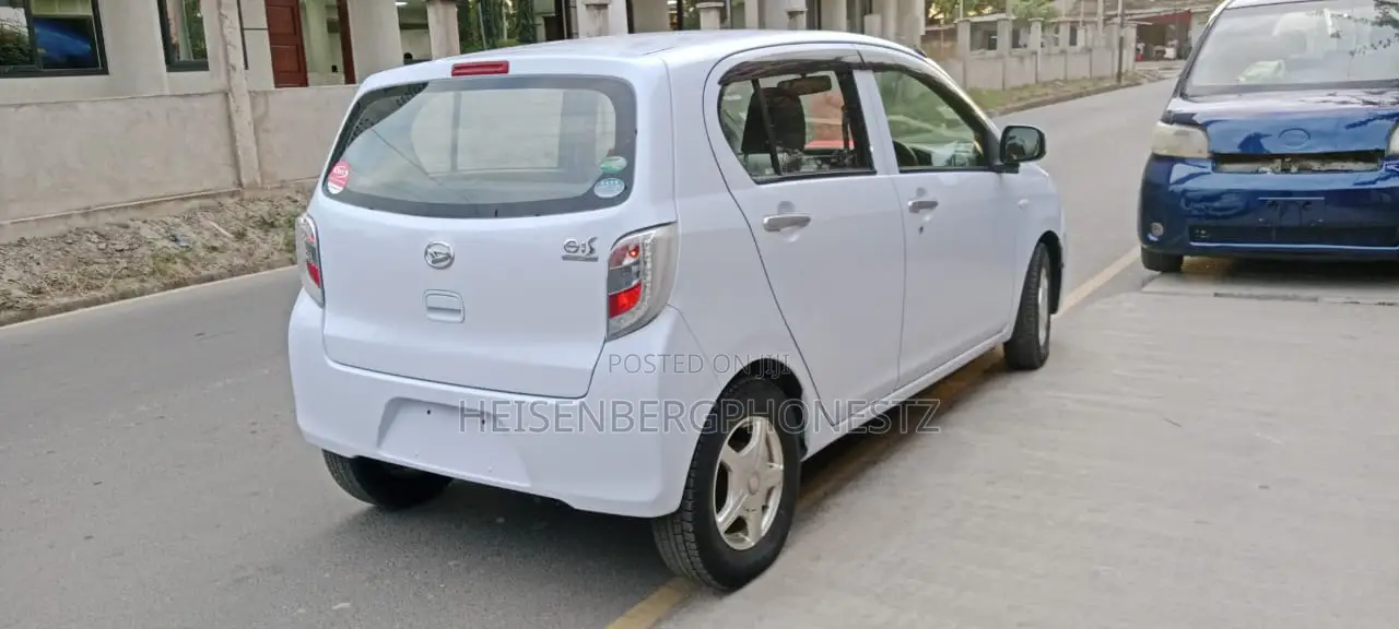 Daihatsu Mira 2016 Off white