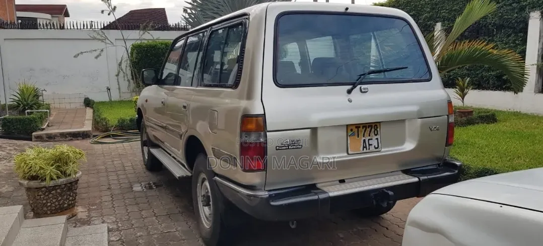 Toyota Land Cruiser 2007 Silver