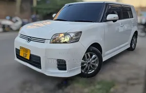 Toyota Corolla Rumion 2010 White