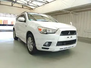 Mitsubishi RVR 2010 White