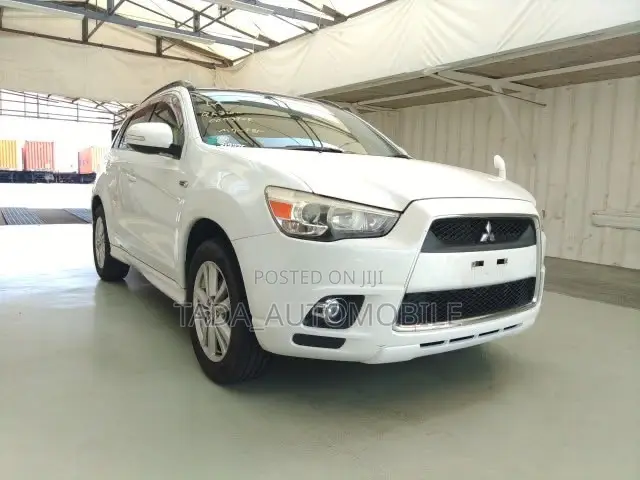 Mitsubishi RVR 2010 White