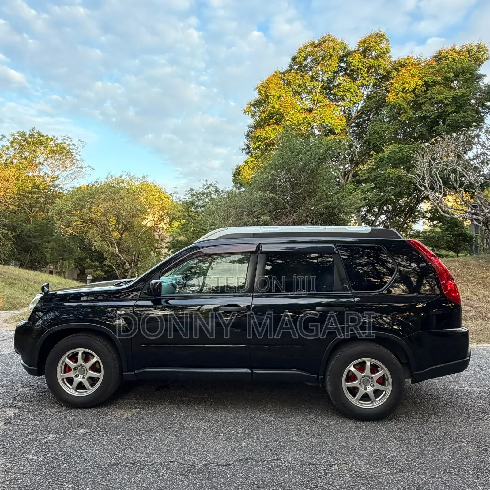 Nissan X-Trail 2010 Black