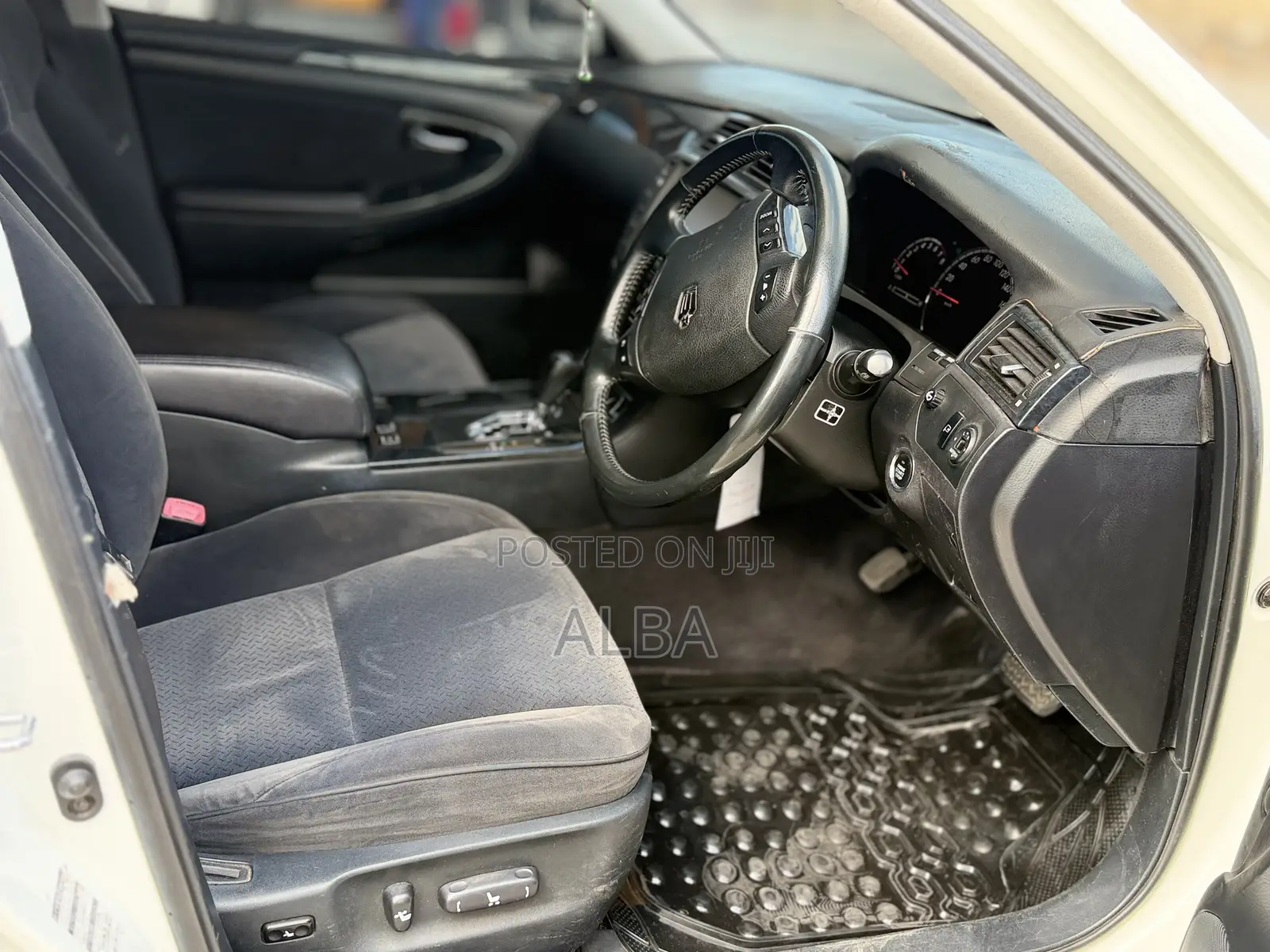 Toyota Crown 2007 White