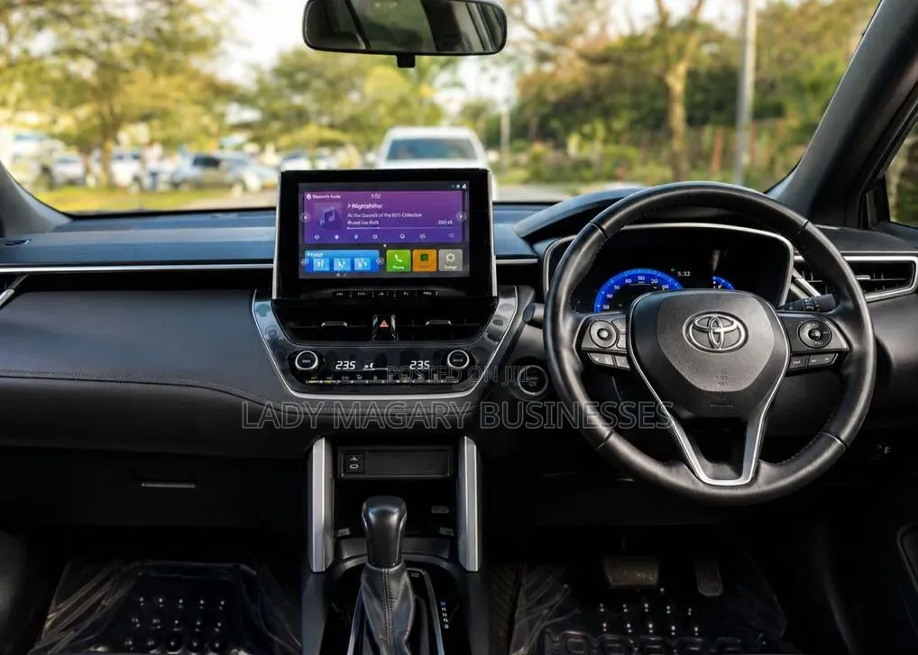 Toyota Corolla Cross 2025 Beige