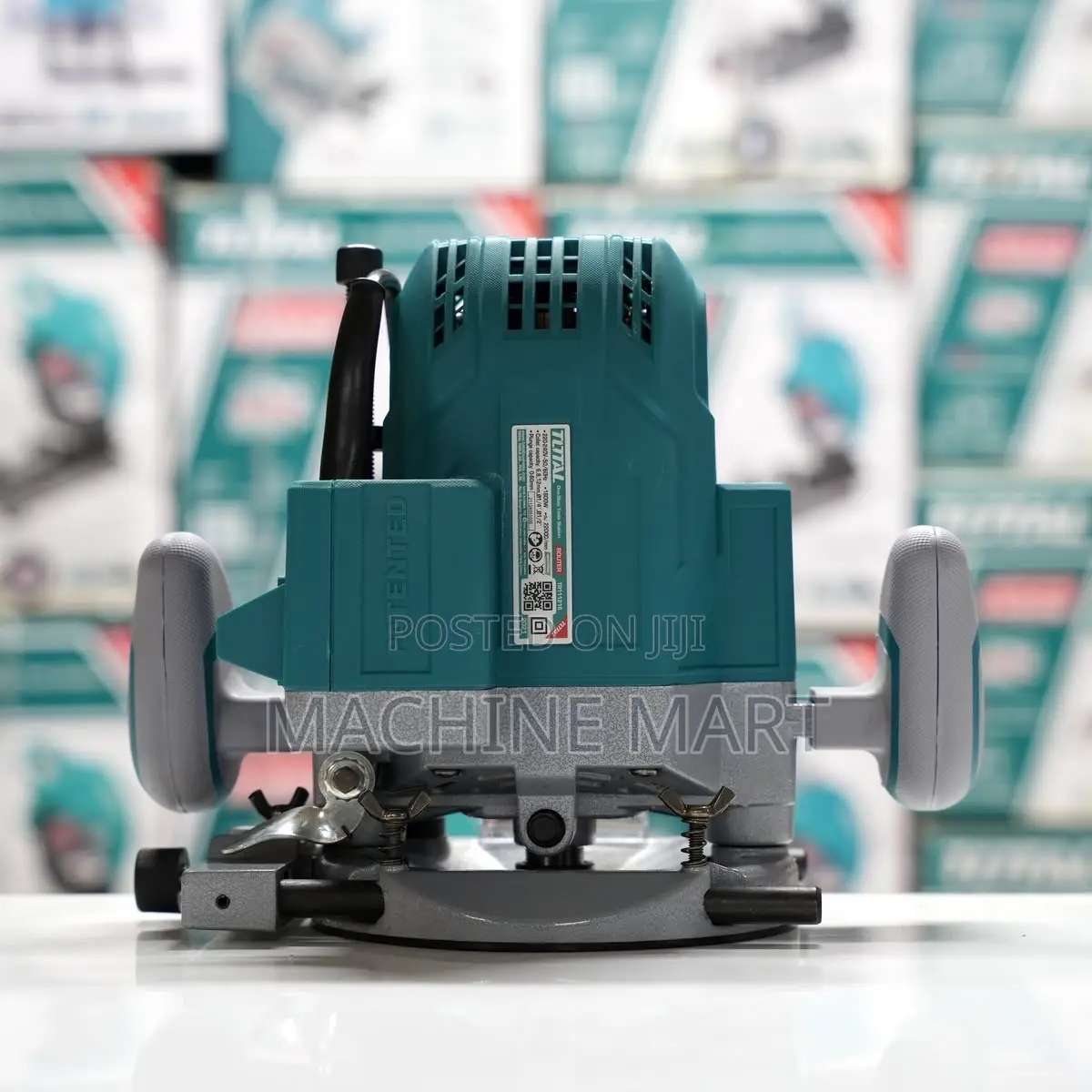 Router 1600W Total