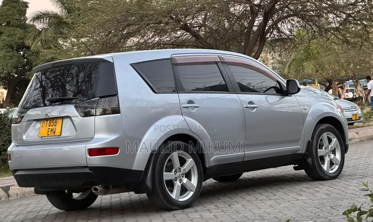 Mitsubishi Outlander 2006 Silver