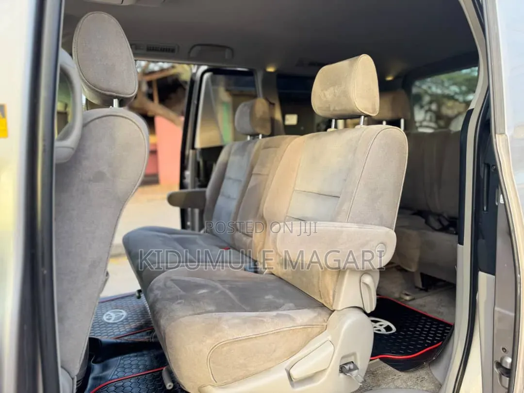Toyota Alphard 2005 Gray