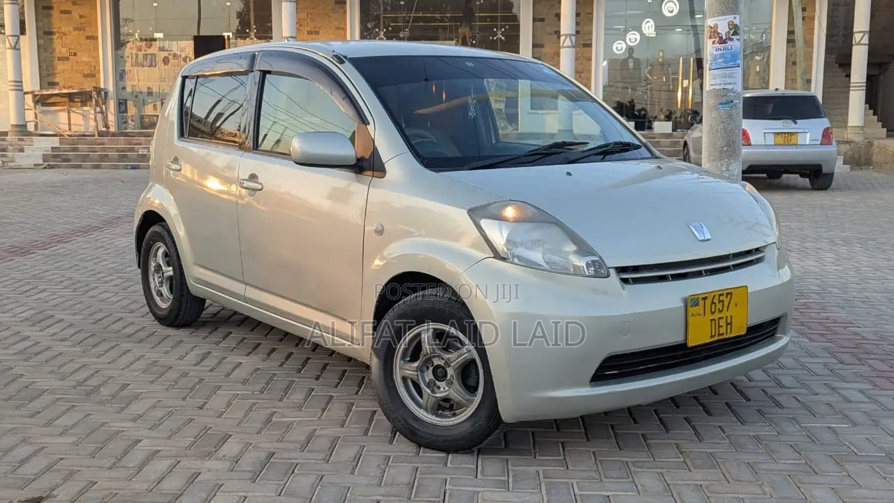 Toyota Passo 1.3 FWD 2004 Silver