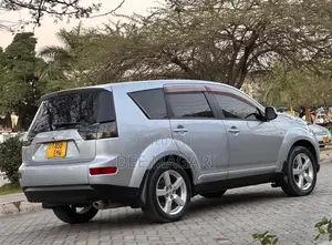 Mitsubishi Outlander 2006 Silver