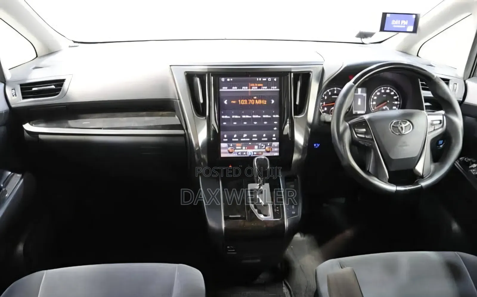 Toyota Vellfire 2015 White
