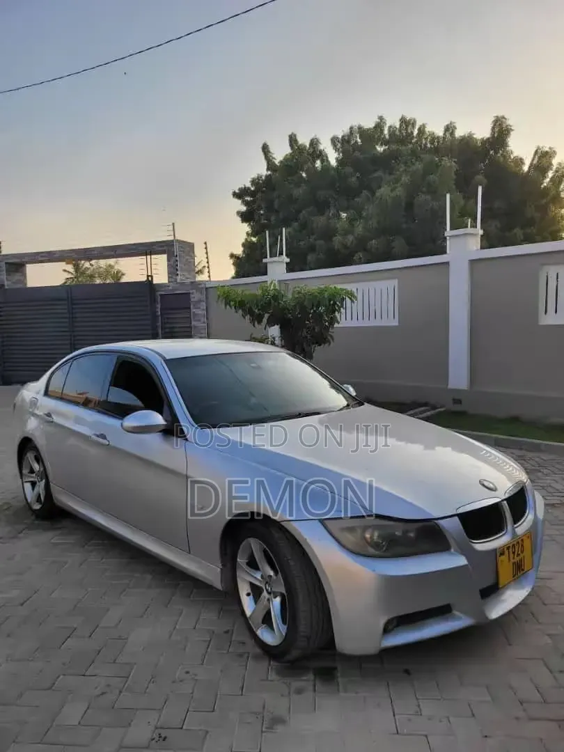 BMW 3 Series 325i RWD 2006 Silver
