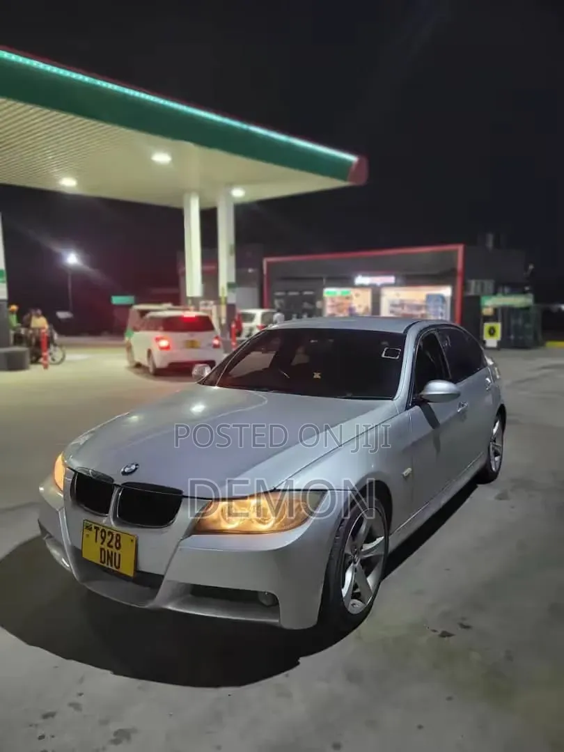 BMW 3 Series 325i RWD 2006 Silver