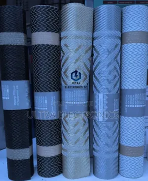 Classic Set of 1 Table Runner and 6 PC of Table Mats