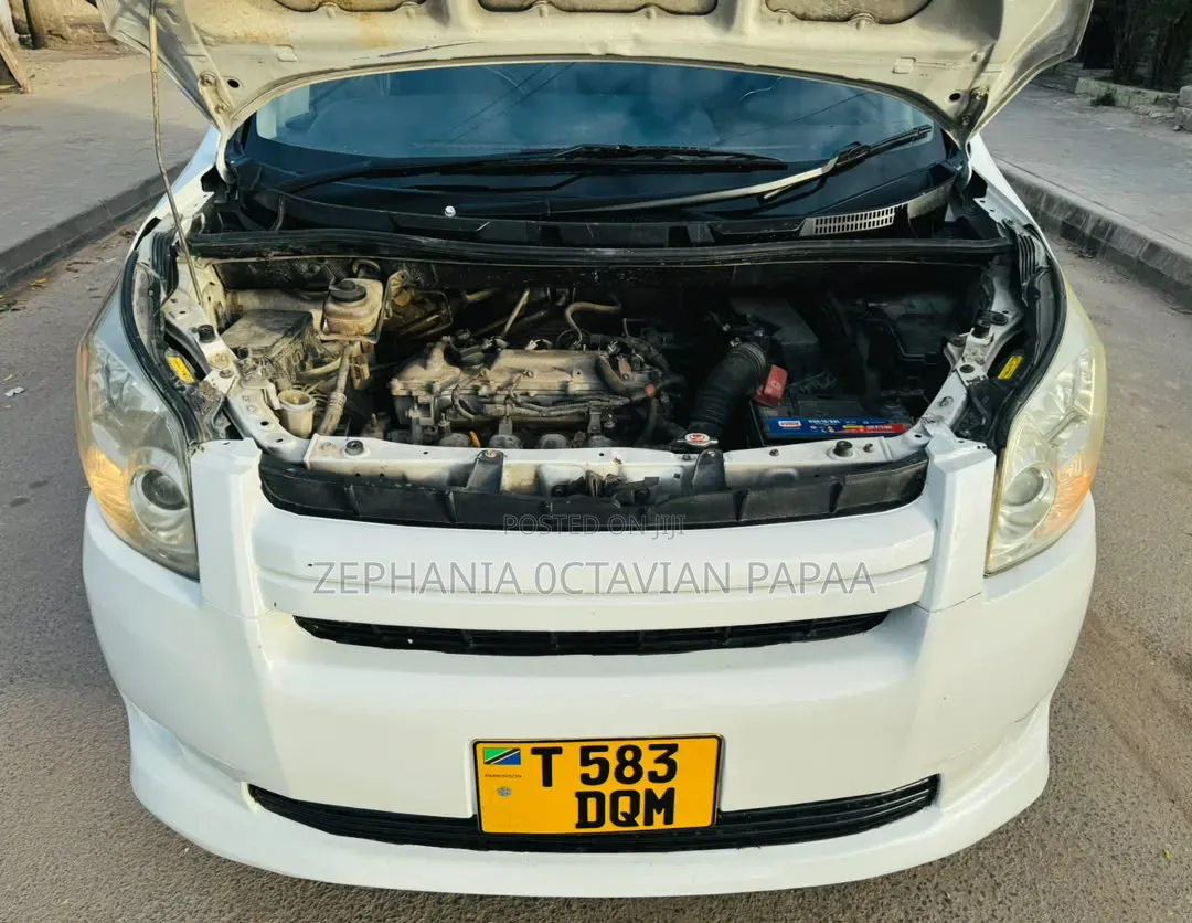 Toyota Noah 2008 White