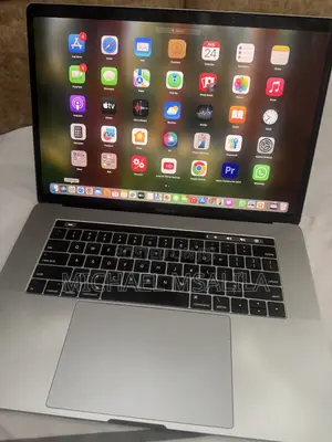 Laptop Apple MacBook Pro 2019 16GB Intel Core i7 SSD 256GB