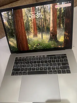 Laptop Apple MacBook Pro 2019 16GB Intel Core i7 SSD 256GB