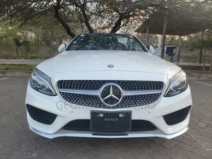 Mercedes-Benz C-Class 2014 White