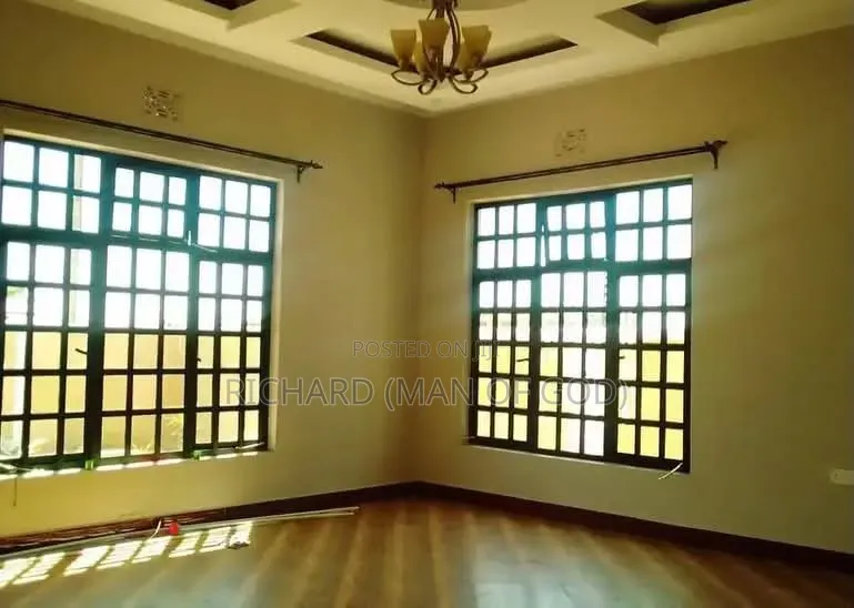 3bdrm House in Central Business Area for rent