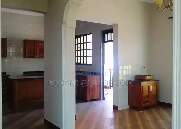 3bdrm House in Central Business Area for rent