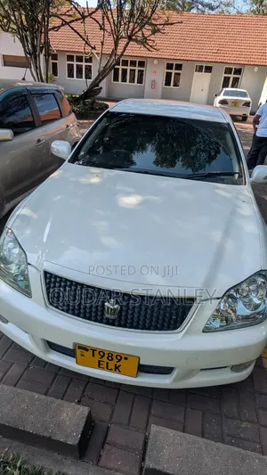 Toyota Crown 2007 White