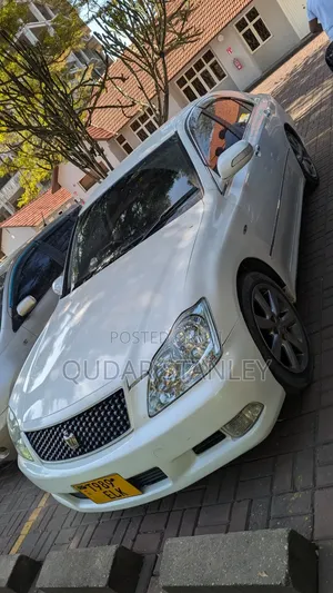 Toyota Crown 2007 White