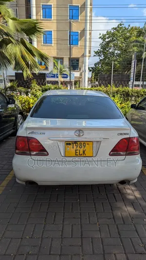 Toyota Crown 2007 White