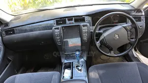 Toyota Crown 2007 White