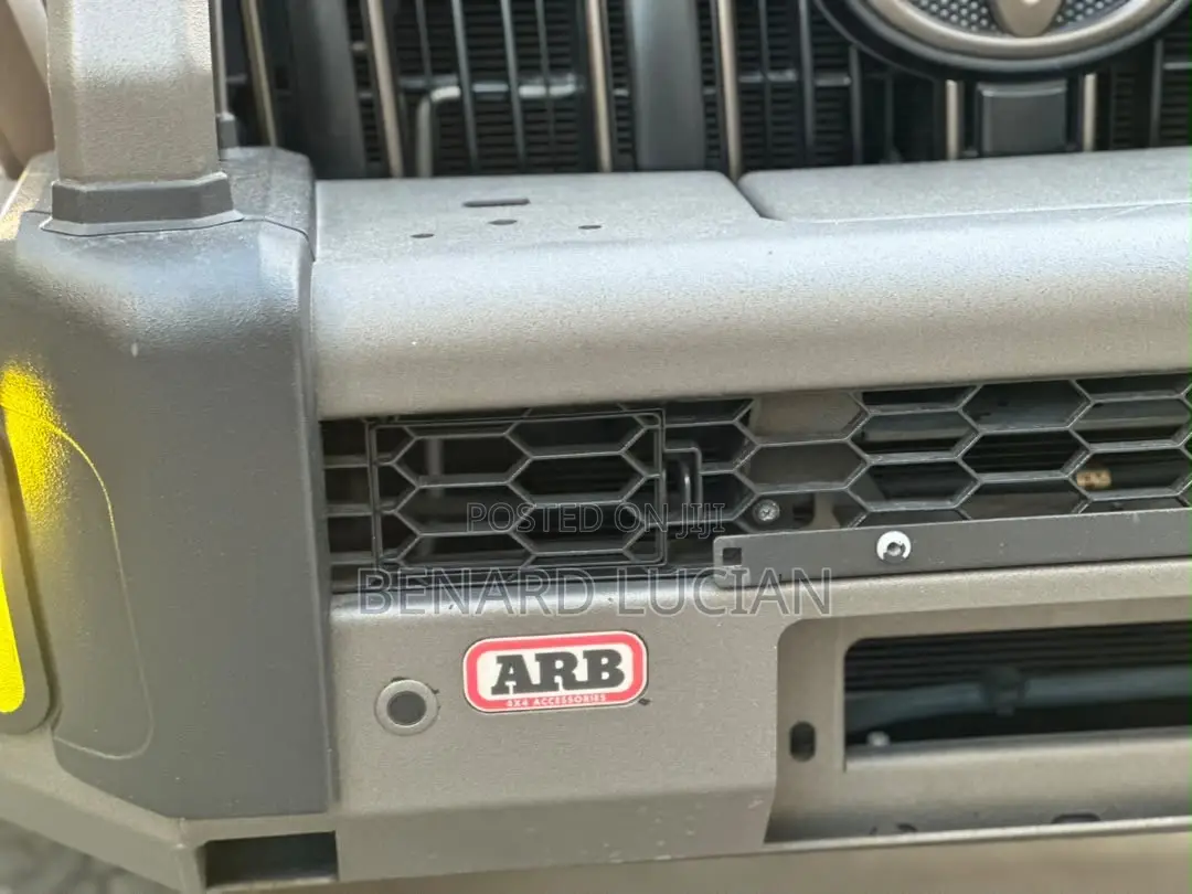 Toyota Land Cruiser Prado 2013 Gray