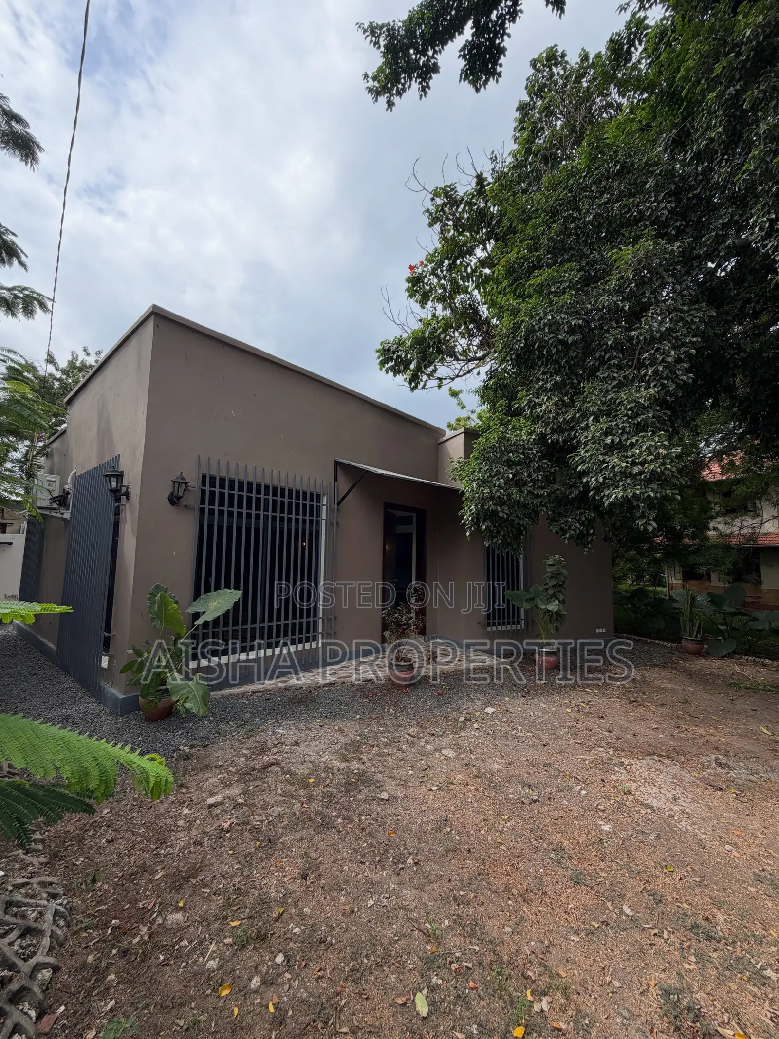 2bdrm Villa in Oysterbay for rent