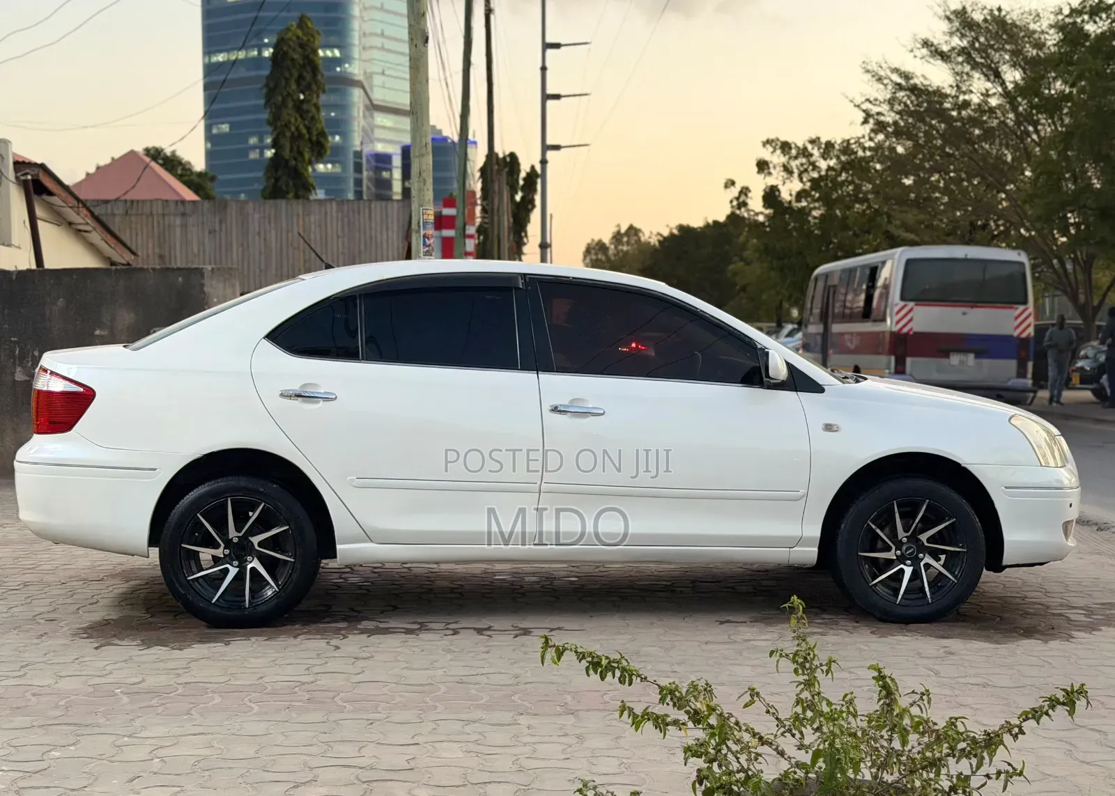 Toyota Premio 2004