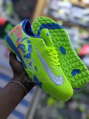New Trainer Boots Nike