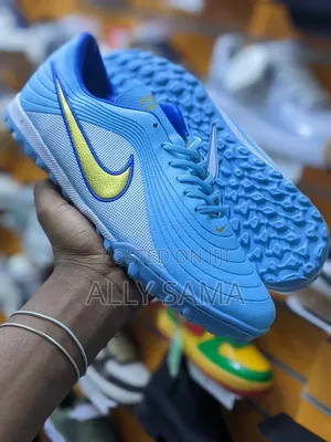 New Trainer Boots Nike