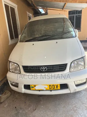 Toyota Noah 2002 White