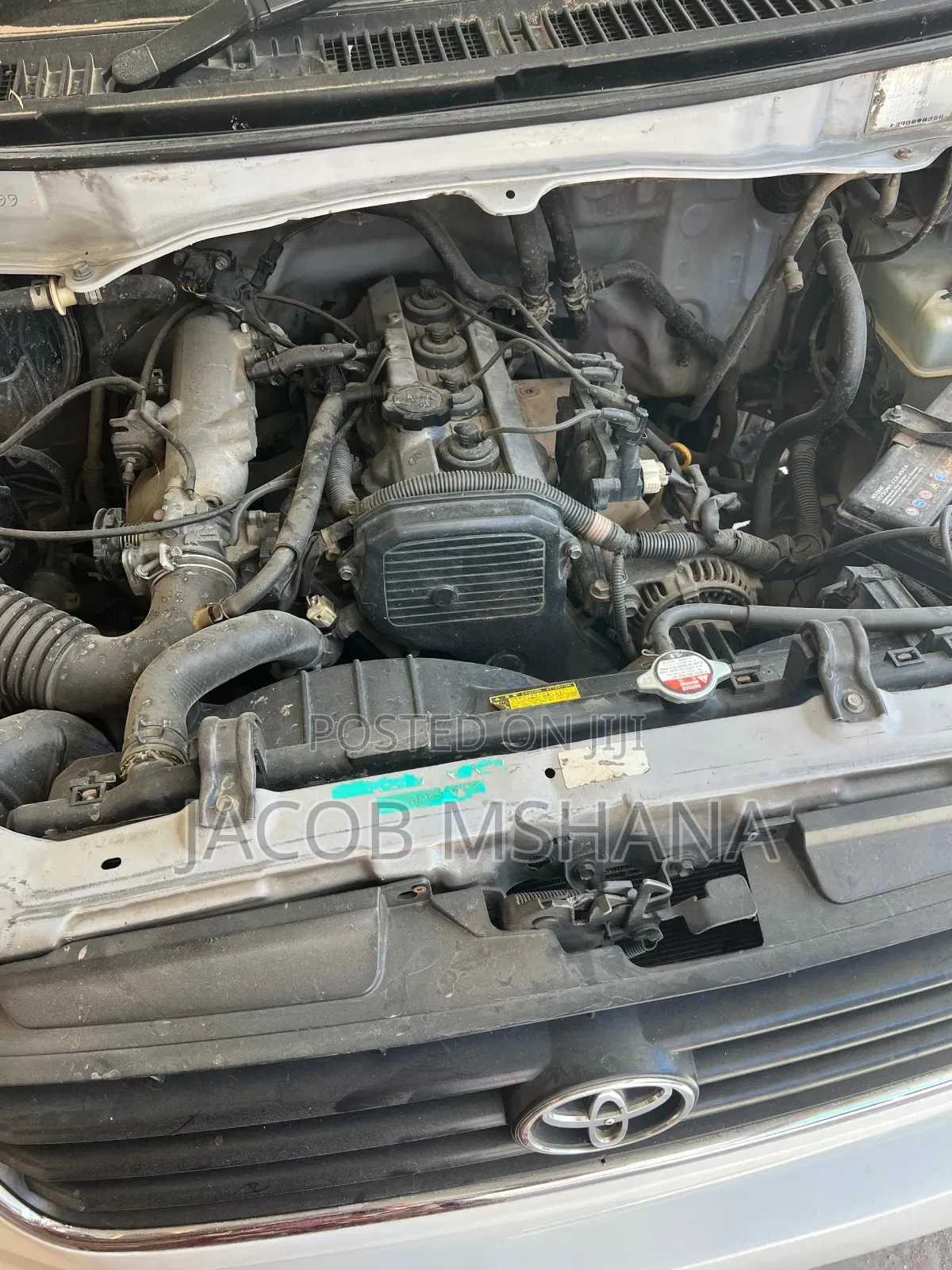 Toyota Noah 2002 White