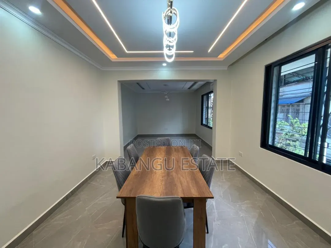 3bdrm Apartment in Upanga for rent