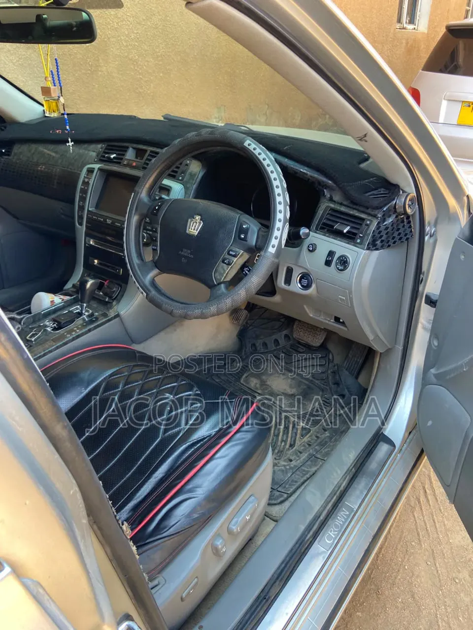 Toyota Crown 2002 White