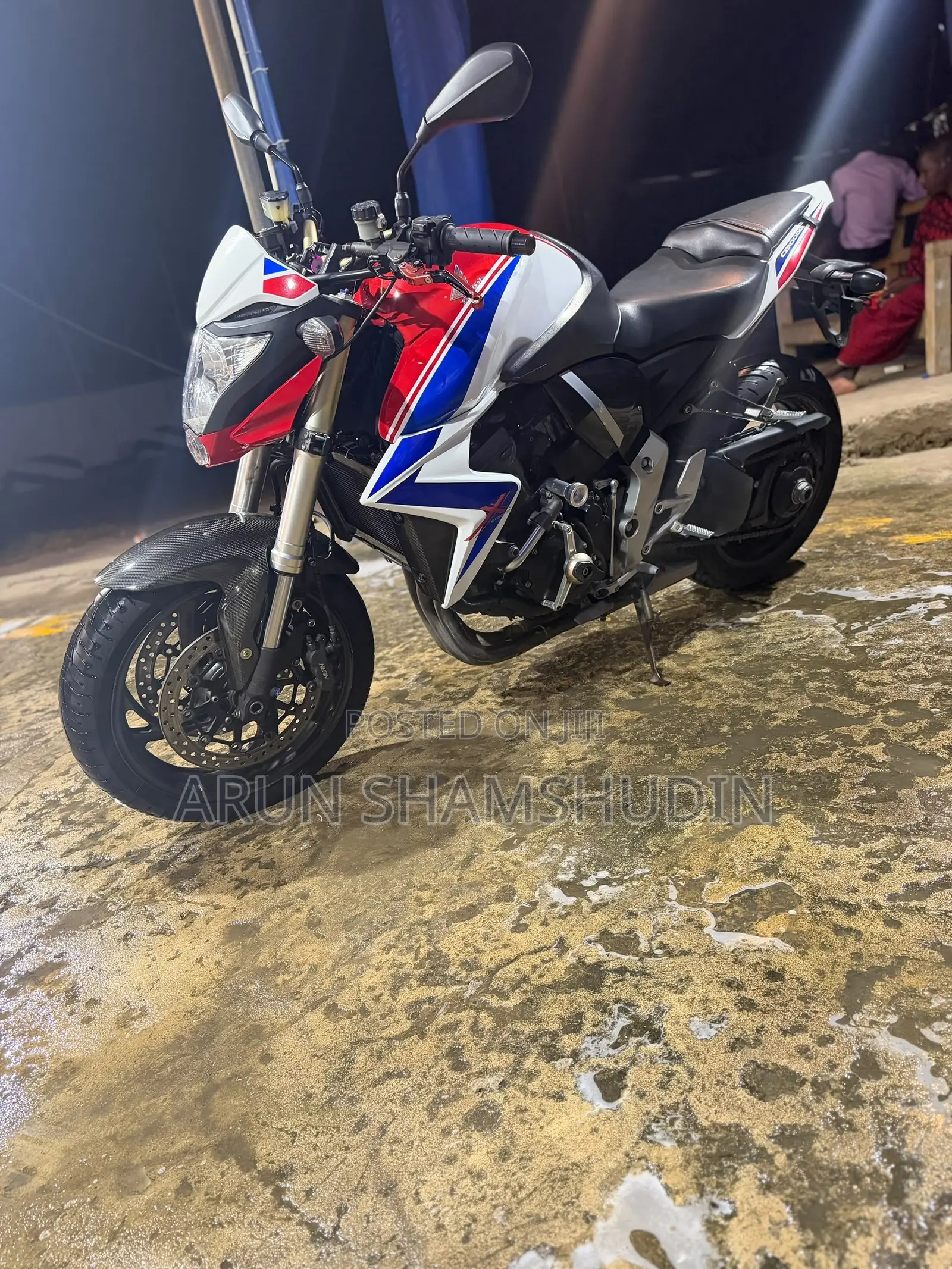 Honda CB 2017 White