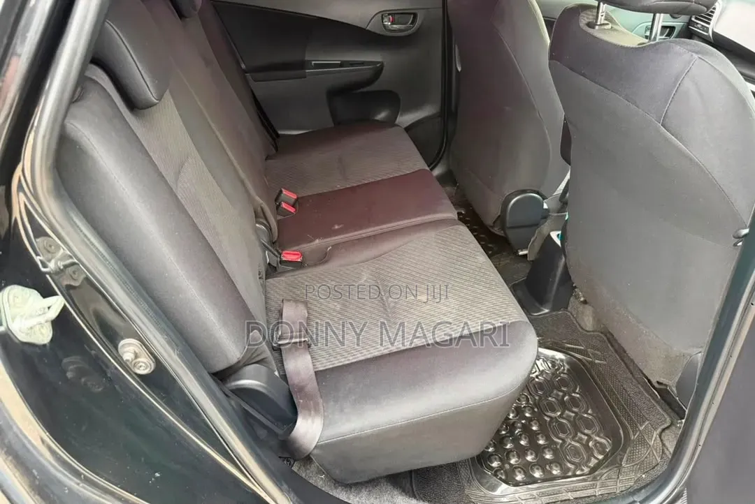 Toyota Ractis 2011 Black